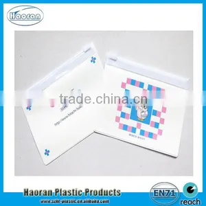 China Supply Vinyl PVC Zipper Pouch in Different Style thumbnail-5