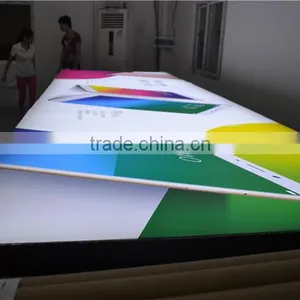 Waterproof UV 3P Banner Applicant in the Light Box thumbnail-3