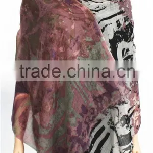 Printed Wool Scarf With Fringe thumbnail-3