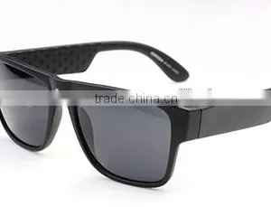 Sunglasses thumbnail-2