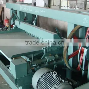 4 ft Rotary Cutting Machine for Log Veneer / Wood Lathe Rotary Peeling Machine thumbnail-2