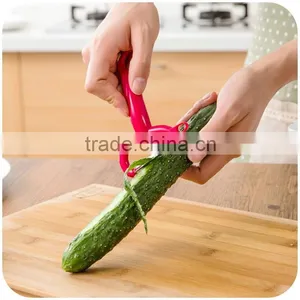 Factory Directselling Multifunctional Kitchenware Staineless Steel Peeler thumbnail-5