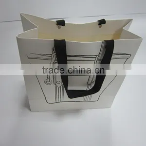 Manufacturers Professional Customize Garment Gift Cosmetic Paper Bag thumbnail-1