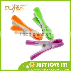 Eco-friendly New Material Packed Into Plastic Basket Decorative Clothespin thumbnail-1