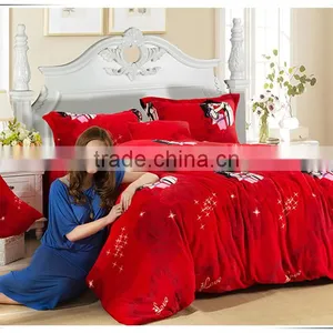 Fashion Red Printing Flannel Bedding Set for Lover thumbnail-1
