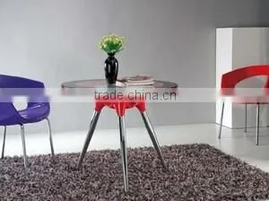 Molded Fiberglass Chair thumbnail-1