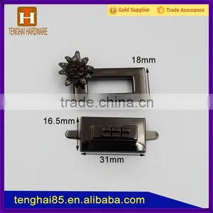China Manufacturer Bag Twist Lock Suppliers thumbnail-3