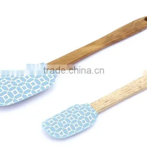 New Product Wood Handle Silcone Spatula thumbnail-2