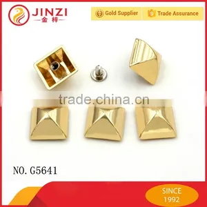 Factory Price Pyramid Shaped Screw Rivet thumbnail-1