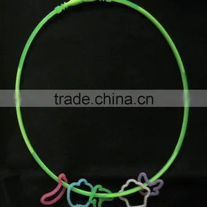 Glowing Silicone Necklace thumbnail-1
