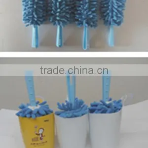 Chenille Small Dust Remover thumbnail-1