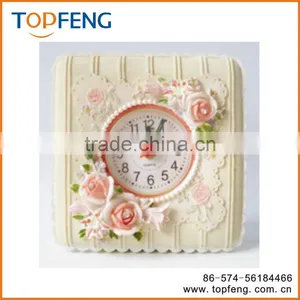 Petite Floral Alarm Clock Fashion Vintage Home Rustic Alarm Clock Rose Small Alarm Clock Furnishings Carved Resin Table Clock thumbnail-1