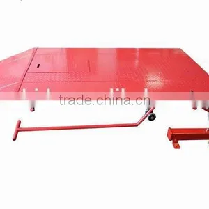 Good Quality 1500LB Air/Hydraulic Motorcycle Lift Table With CE thumbnail-2