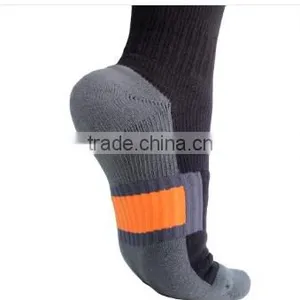 Air Travel Foot Padding With Seamless Toe Compression Socks thumbnail-4