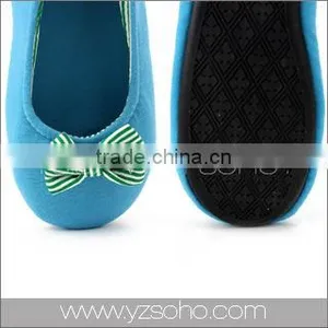 Elegant Woman Indoor Slipper thumbnail-1