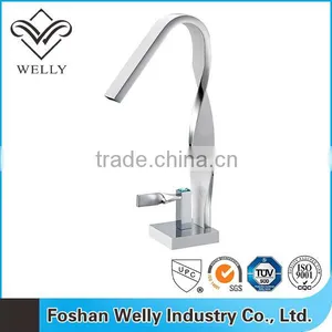 2016 Modern Design High Quality Copper Wash Basin Faucet thumbnail-1