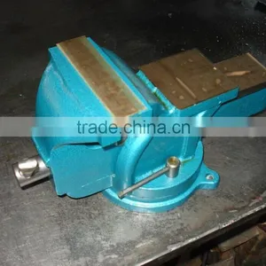 LIGHT DUTY BENCH VISE IN CASTING STEEL thumbnail-1