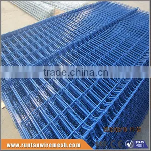 Hot Dipped Galvanized and Pvc Coated Security 3D Curved Welded Wire Mesh Fence thumbnail-3
