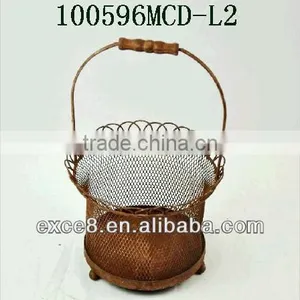 Rusty Metal Wire Baskets thumbnail-1
