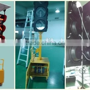 Brand New Kutuo Mobile Solar Traffic Light 300mm Trolley Mobil Traffic Signal Light thumbnail-1