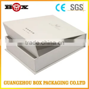Large Size Folding White Cardboard Boxes Flat Pack With Logo Black Stamping Ribbon Closure For Handbag Luxury Packing thumbnail-3