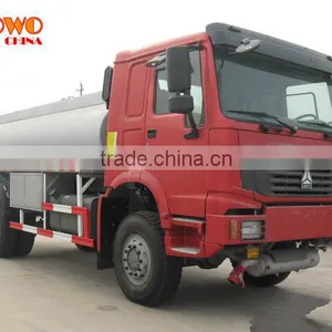 10000 Liters Howo EuroII 290hp off Road 4x4 Oil Truck thumbnail-2