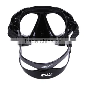 Silicone Diving Mask With 4 Tempered Glass Windows thumbnail-3
