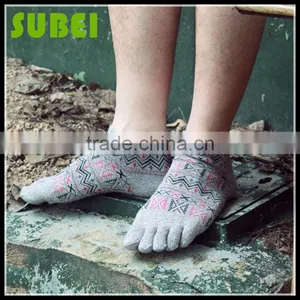 The Newest Personality Five Fingers Socks,Bohemia Pure Cotton Comfortable Toe Socks thumbnail-2