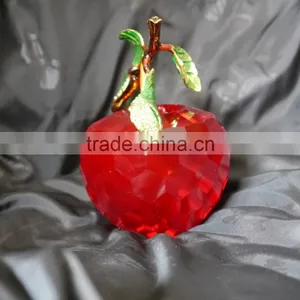 New Design Crystal Apple With Metal Leaf for Wedding Souvenir or Gift thumbnail-3