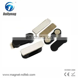 New Product Custom Magnetic Lapel Pins for Empolyees thumbnail-1