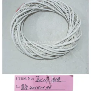 Hot Popular Heart Shaped Wall Decoration White Color Full Willow Round Shape Flower Wreath thumbnail-2