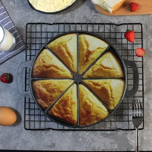 High Quality Oil Plant 8 Holes Pre-Seasoned Cast Iron Bakeware Pan Nonstick Cake Pan Custom With Handle thumbnail-5
