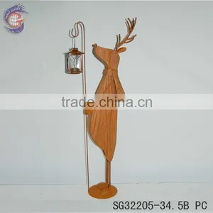 Outdoor Decorations of Rusty Metal Elk Holding Lantern for Decorate Christmas Ornaments thumbnail-1