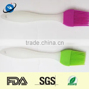Reusable Environmental Silicone BBQ Grill Brush thumbnail-3