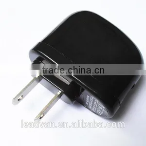 Universal Wall Charger With White and Black Ring Universal Wall Charger thumbnail-1