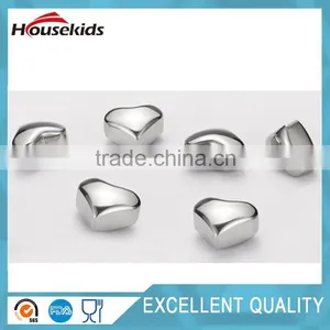 The NEWEST Heart Shaped Stainless Steel Ice Cube, Whisky Stone thumbnail-2