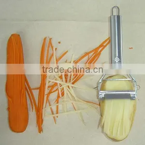 Good Quality Stainless Steel Manual Carrot Peeler thumbnail-6