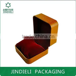 Diy Brown Leather Watch Box Packaging With a Velvet Cushion thumbnail-1