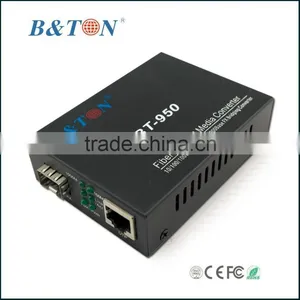 OEM Supply 10/100/1000M Fast Ethernet SFP Media Converter thumbnail-1