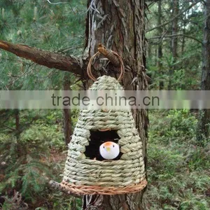 Roosting Pockets for Birds thumbnail-1