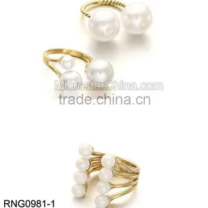 Magazine Style Gold Heart Ring With Crystal thumbnail-5