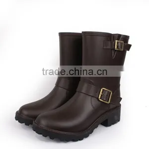 Custom Made Varies Cheap Waterproof Glossy or Matte Women PVC Wellington Rain Boot With Buckle thumbnail-2
