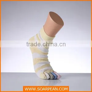 Latest Customized Display Wooden Foot Mannequin thumbnail-6