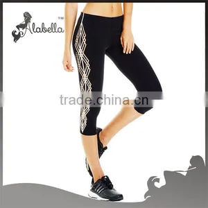 Brazilian Design Sublimation Printed Seamless Gym Tight 3/4 Capri thumbnail-1