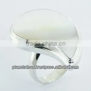 White Mother Of Pearl 925 Silver Ring Classy Paisley Shape thumbnail-1