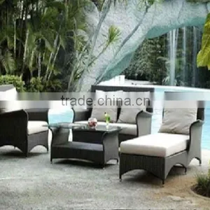 Antique Style Sofa thumbnail-1