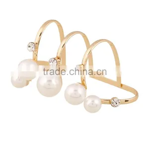 Exaggerated Full Finger Ring Model Big White Pearl Ring For Fashion Women thumbnail-2