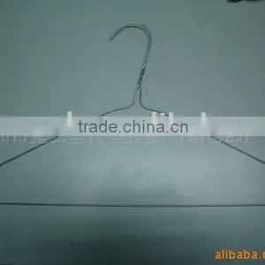 Powder Coated Wire Hanger for Simply Laundry thumbnail-1