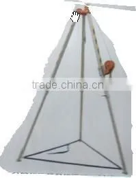 Alum Triangle Stand thumbnail-1