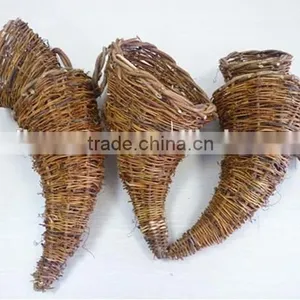 RH-YF22 Thanksgiving Decorattan Cornucopia Horn Shape Wall Hanging Flower Rattan Basket thumbnail-2